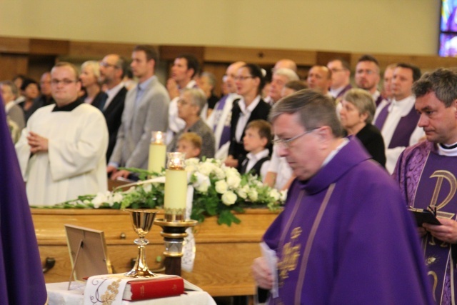 Ostatnie pożegnanie śp. ks. Tomasza Chudego w Bielsku-Białej