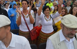 Przybić piątkę z papą