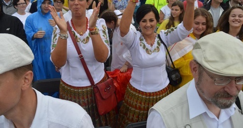 Przybić piątkę z papą