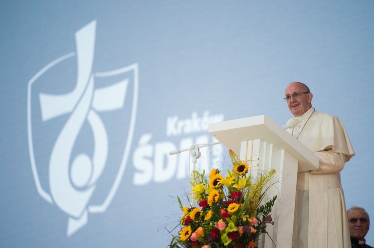 Ze świętymi i Franciszkiem na Błoniach