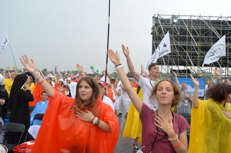 Błonia w pielgrzymach skąpane