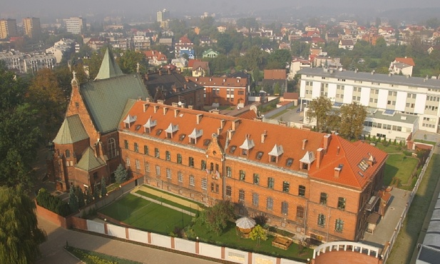 Rekordy krakowskiej komunikacji, w piątek kolejne utrudnienia