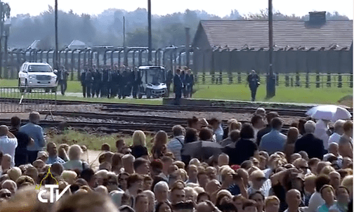 Papież w byłym obozie Auschwitz-Birkenau