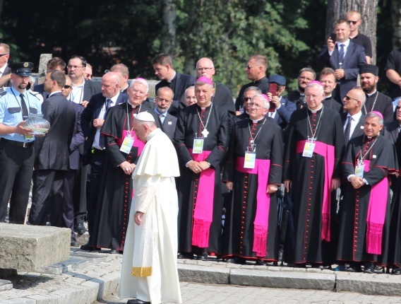 Wizyta papieża Franciszka w Birkenau