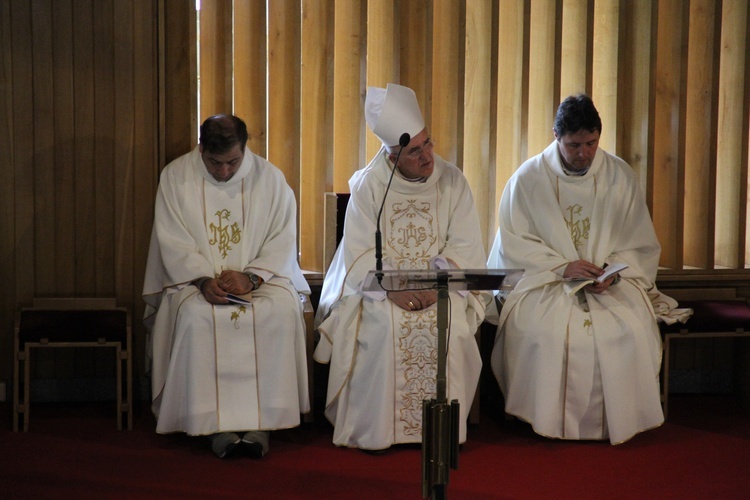 III katecheza dla pielgrzymów hiszpańskojęzycznych w Mysłowicach-Kosztowach.