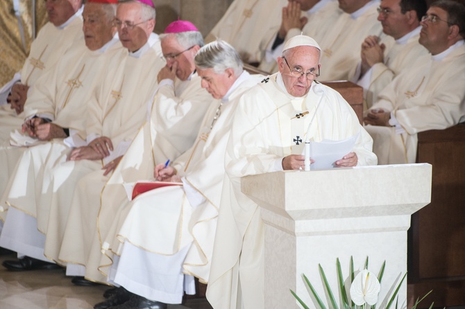 Papież w sanktuarium świętego Jana Pawła Wielkiego