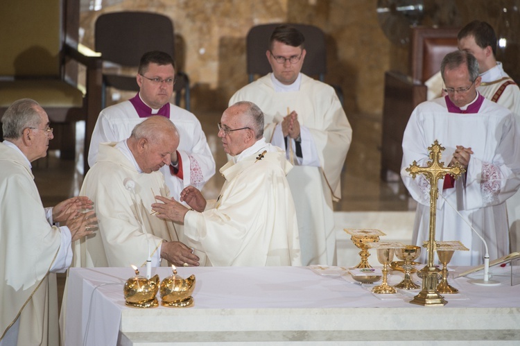 Papież w sanktuarium świętego Jana Pawła Wielkiego