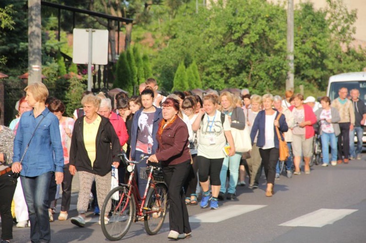 Z Rzepina na Jasną Górę