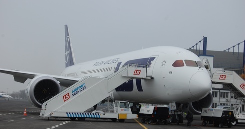 Franciszek odleci z Polski boeingiem 787