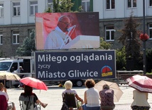 Dwie Msze na placu Krakowskim 