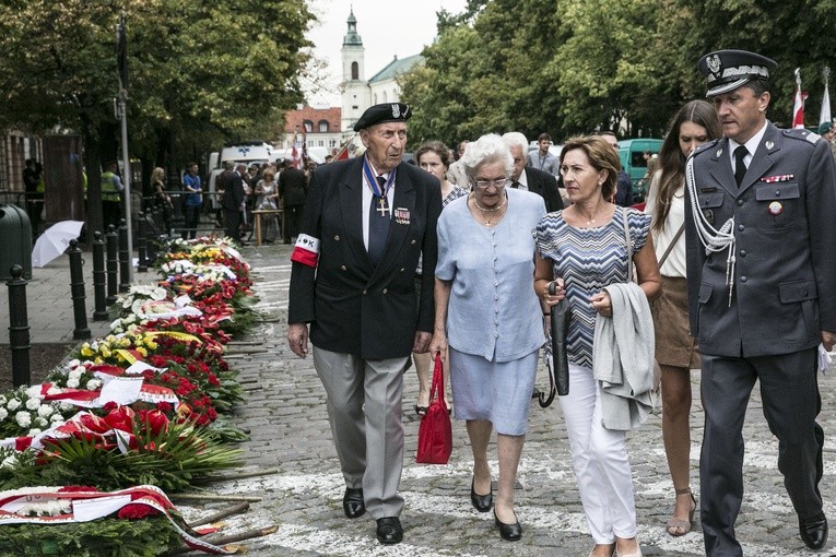 Uczcić poległych, spotkać się z żywymi