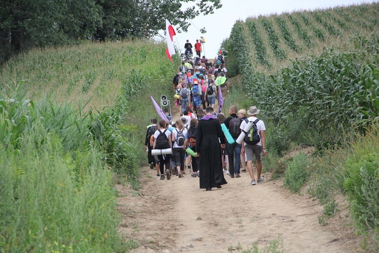 Dzień pierwszy: Malin - Trzebnica