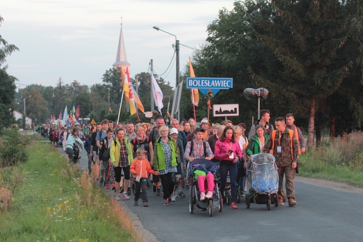 Bogate stoły w Zabłociu