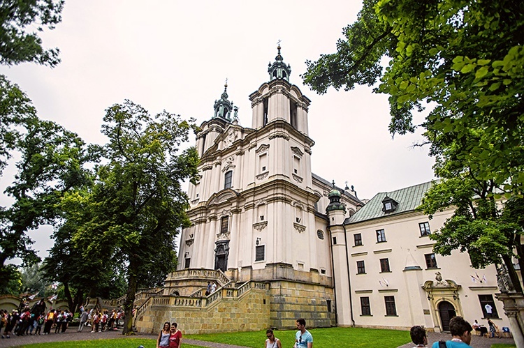 Kościół na Skałce był wielokrotnie przebudowywany. Obecny pochodzi z XVIII w.