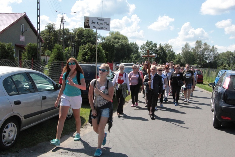 Suma odpustowa i procesja w Miedniewicach