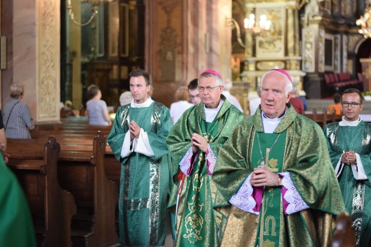 Abp Tomasz Peta w Świdnicy