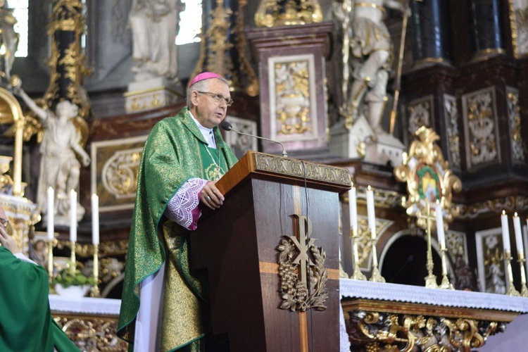 Abp Tomasz Peta w Świdnicy