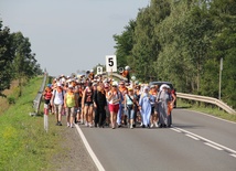 71. Pielgrzymka Rybnicka - dzień drugi (Czekanów - Górniki; grupy 5 i 7).