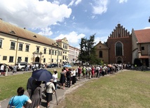 Kondukt żałobny kard. Macharskiego