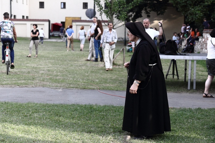 Kondukt żałobny kard. Macharskiego