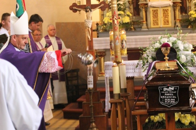 Pogrzeb śp. ks. prał. Pawła Grządziela w Mazańcowicach