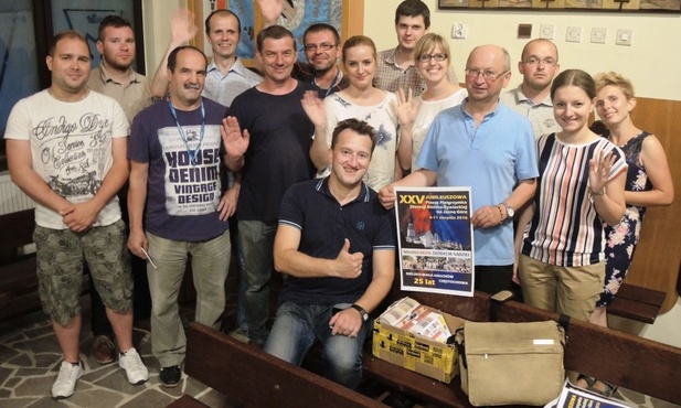 Ekipa obsługi 25. pielgrzymki bielsko-żywieckiej