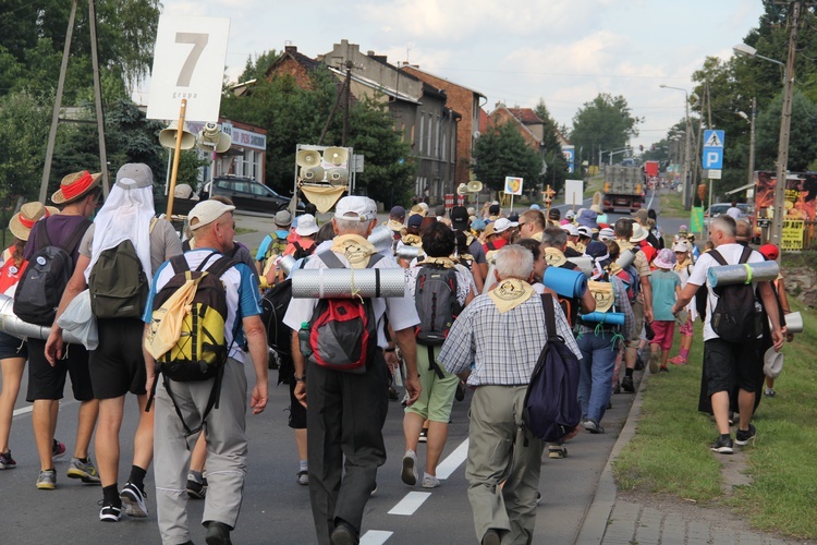 71. Pielgrzymka Rybnicka - dzień drugi (Górniki - Tarnowskie Góry)