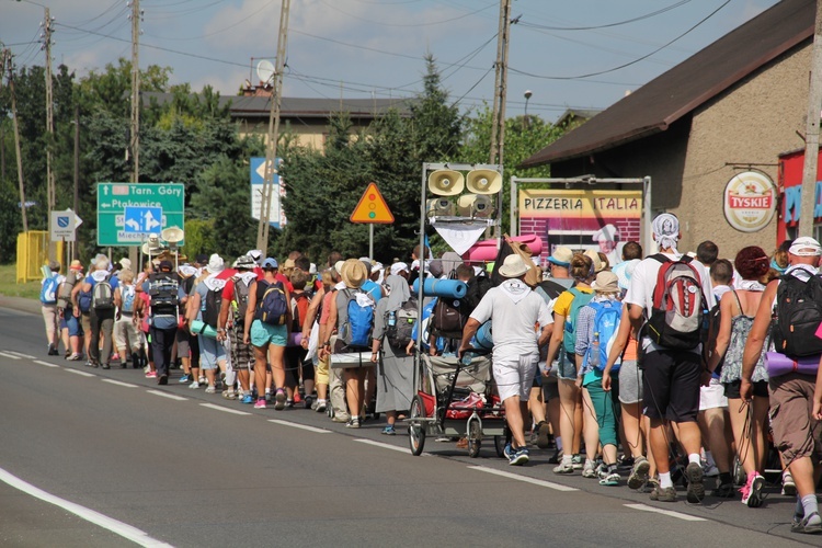 71. Pielgrzymka Rybnicka - dzień drugi (Górniki - Tarnowskie Góry)