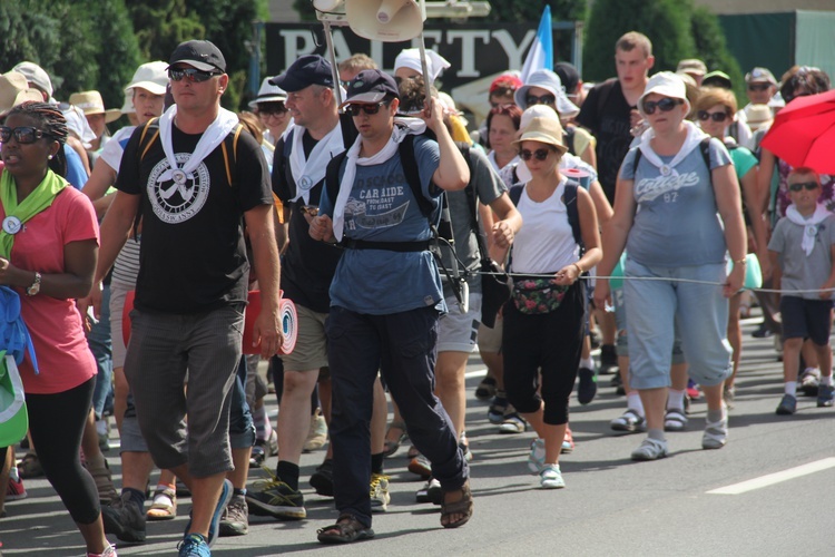 71. Pielgrzymka Rybnicka - dzień drugi (Górniki - Tarnowskie Góry)