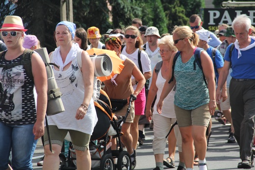 71. Pielgrzymka Rybnicka - dzień drugi (Górniki - Tarnowskie Góry)
