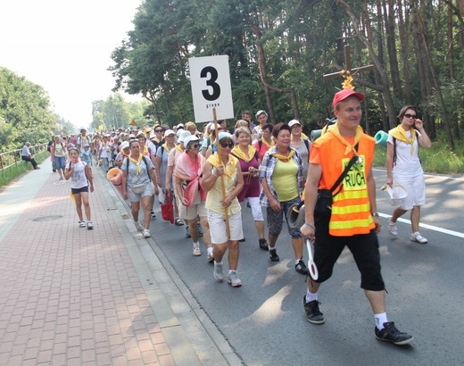 71. Pielgrzymka Rybnicka - dzień trzeci (wyjście z Miotka)