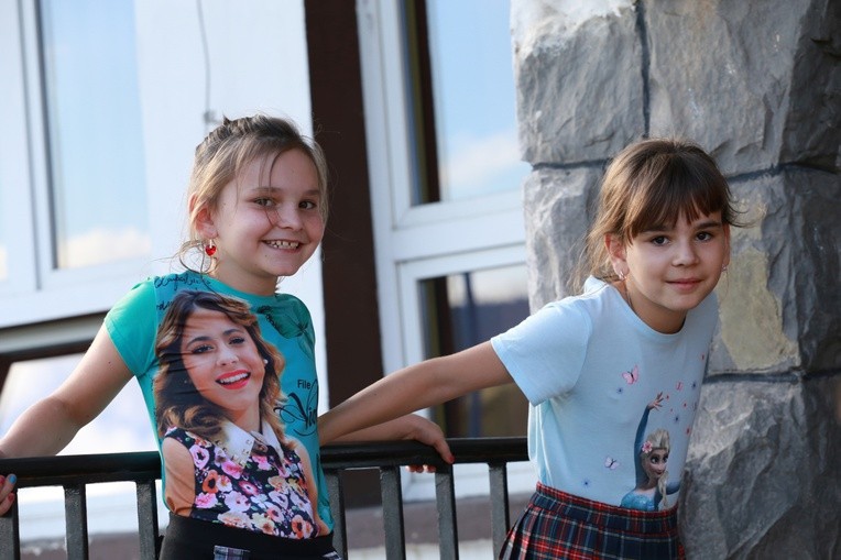 Dzieci ze Stróż na oazie w Zbludzy