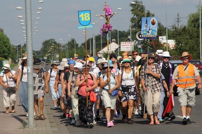 Pielgrzymi z Kozienic już od wczoraj są na szlaku na Jasną Górę