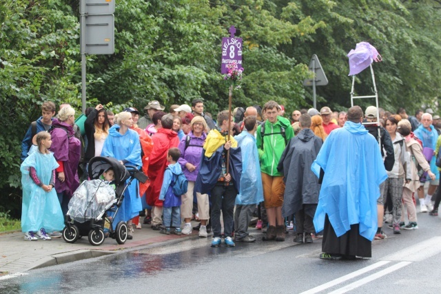 25. piesza pielgrzymka na Jasną Górę wyruszyła z Hałcnowa