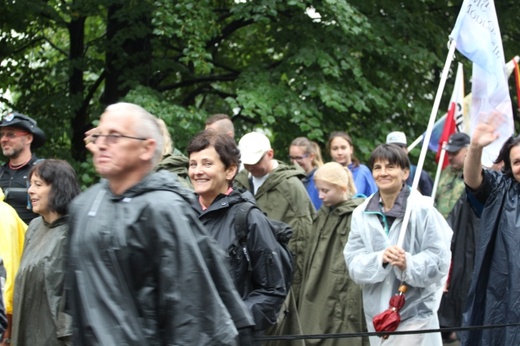 25. piesza pielgrzymka na Jasną Górę wyruszyła z Hałcnowa