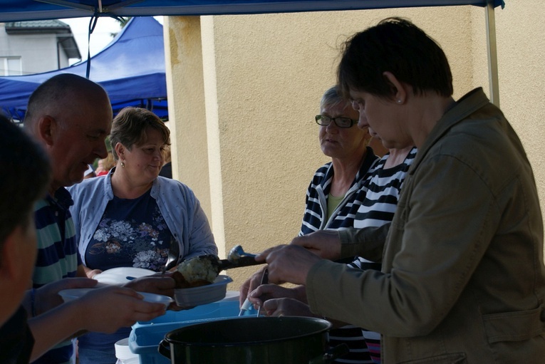 Pielgrzymi z Warmii w drodze na Jasną Górę