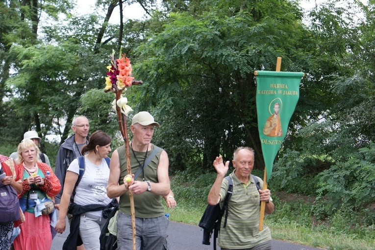 Pielgrzymi z Warmii w drodze na Jasną Górę