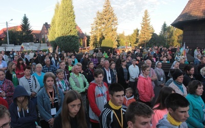 Wschód słońca i Eucharystia