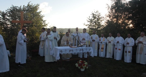 Eucharystia o wschodzie słońca