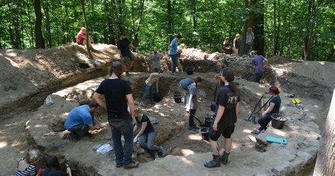 Sensacja z szubienicą w tle