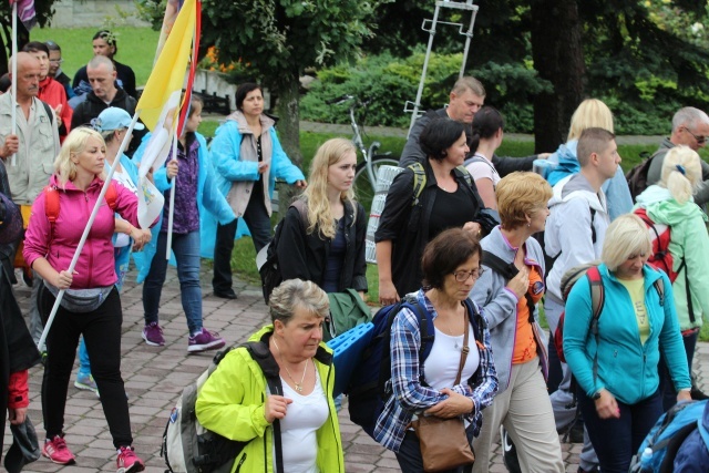 Pątnicy jasnogórscy w Pisarzowicach i Wilamowicach