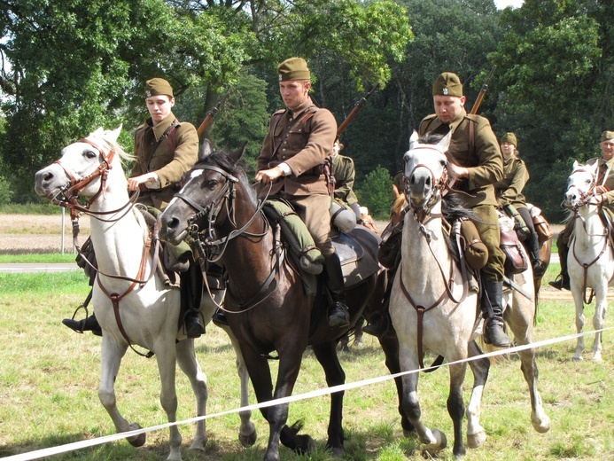 Piknik historyczny w Chojnowie