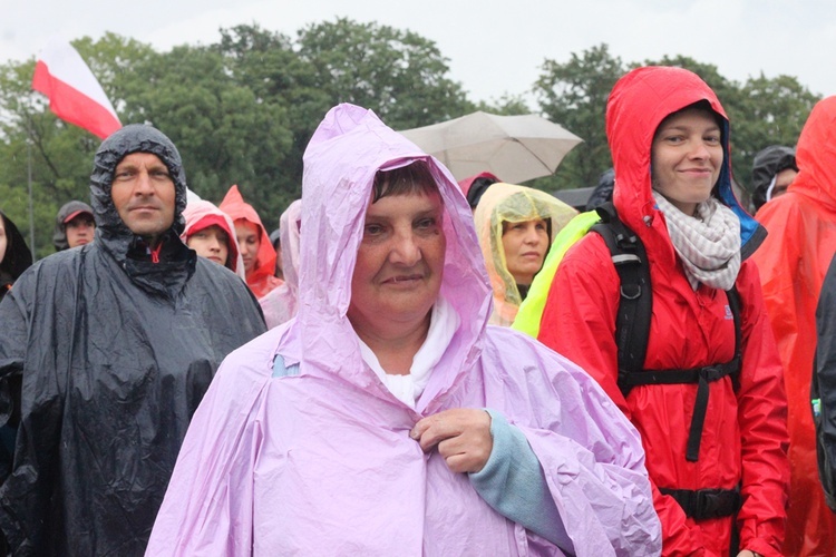 Wejście na Jasną Górę cz. 1