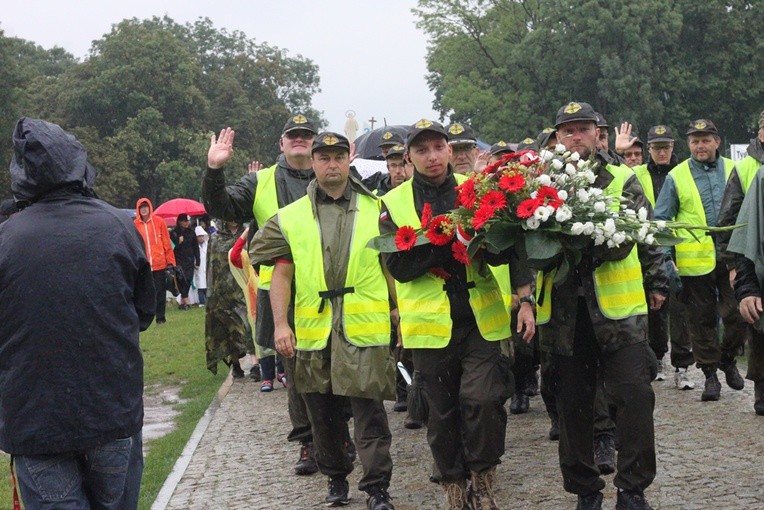 Wejście na Jasną Górę cz. 1