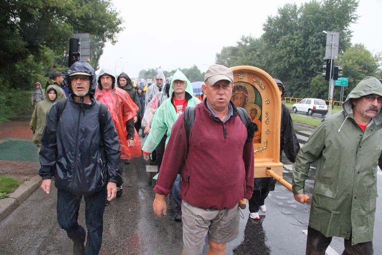 Wejście na Jasną Górę cz. 2