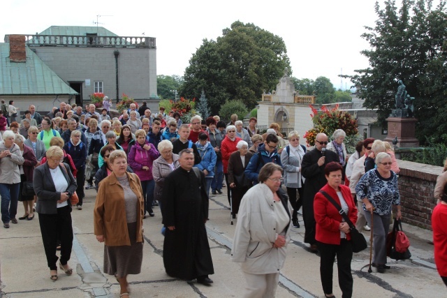 Droga Krzyżowa bielsko-żywieckich pielgrzymów na Jasnej Górze