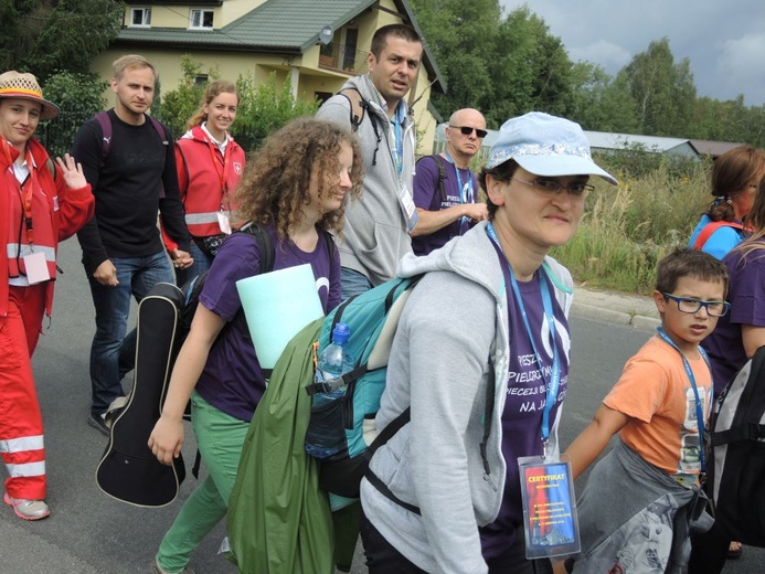 Jasna Góra już niedaleko - ostatni dzień pielgrzymowania