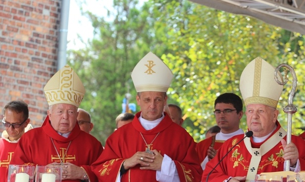 Liturgii przewodniczył kard. Stanisław Dziwisz, metropolita krakowski