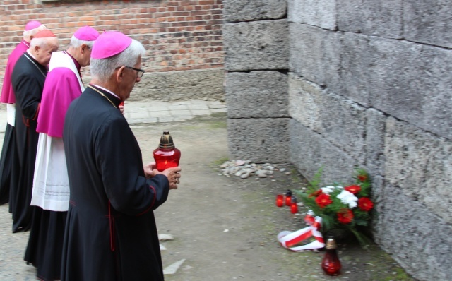 75. rocznica męczeńskiej śmierci św. Maksymiliana w KL Auschwitz