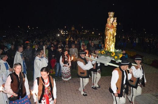 Nocne uroczystości odpustowe w Ludźmierzu